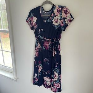 Navy floral short sleeve maternity dress
